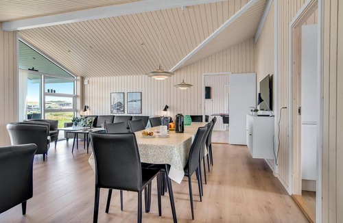 Nr. Lyngby House | Lovely home in Løkken with sauna