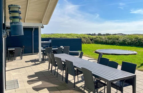 Nr. Lyngby Strand House | Lovely home in Løkken with sauna