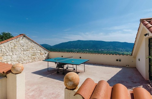 Ljuta House | Lovely home in Lovorno