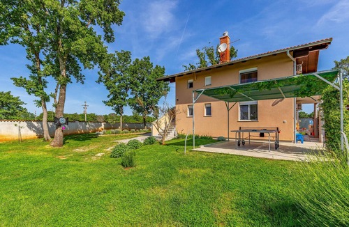 Loborika House | Lovely home in Marcana
