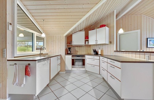 Martofte House | Lovely home in Martofte with WiFi