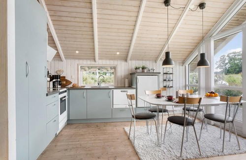 Vejlby Fed House | Lovely home in Middelfart with kitchen