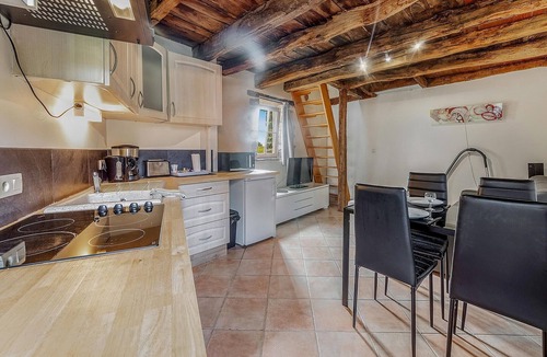 Mont-Dol House | Lovely home in Mont-Dol with WiFi