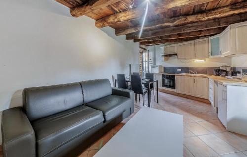 Mont-Dol House | Lovely Home In Mont-Dol With Wifi