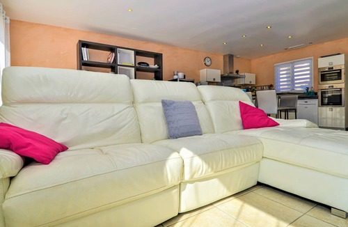 Mornas House | Lovely home in Mornas
