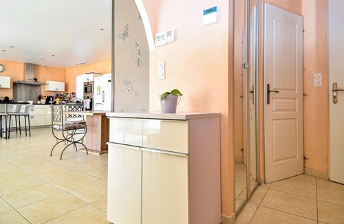 Mornas House | Lovely home in Mornas