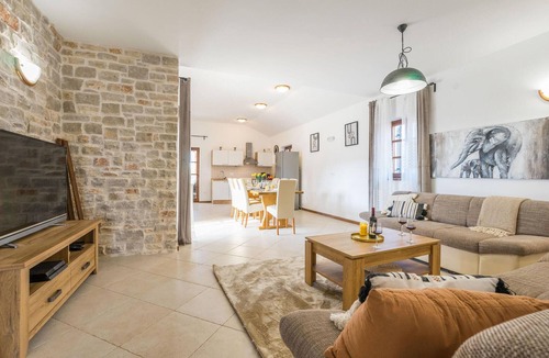 Muline House | Lovely home in Muline