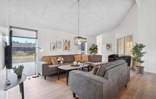 Houstrup House | Lovely Home In Nørre Nebel With Sauna