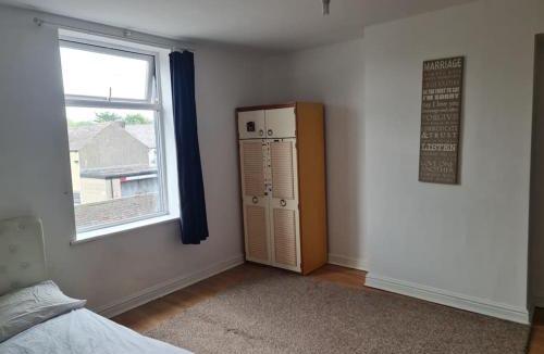 Fence House | Lovely Home in Nelson