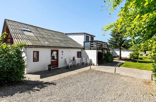 Nibe House | Lovely home in Nibe with lake view