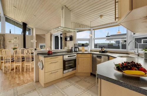 Nordborg House | Lovely home in Nordborg with kitchen