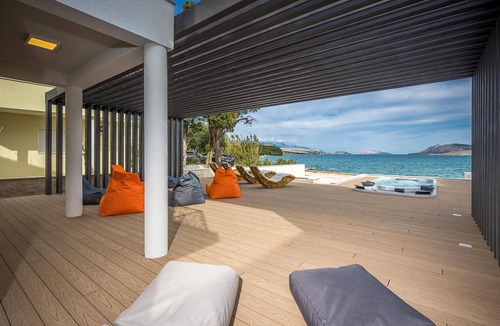 Caska House | Lovely home in Novalja with WiFi