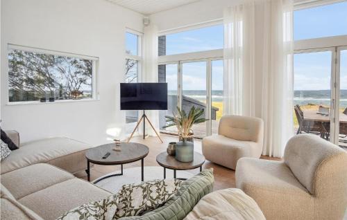 Saksild Strand House | Lovely Home In Odder With Wifi