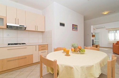 Okrug Donji House | Lovely home in Okrug Donji