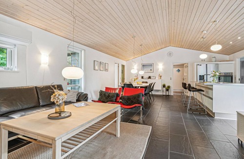 Jegum House | Lovely home in Oksbøl with sauna