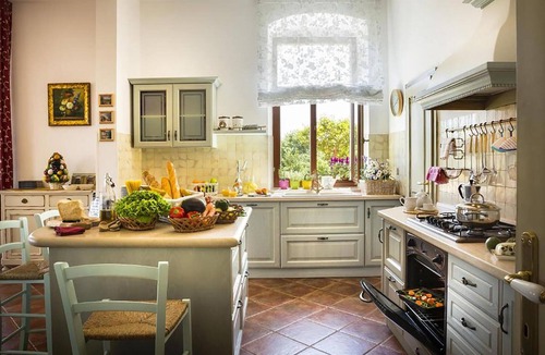 Oprtalj House | Lovely home in Oprtalj with sauna