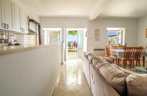 Orasac House | Lovely home in Orasac with WiFi