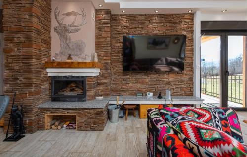 Gospic House | Lovely Home In Ornice