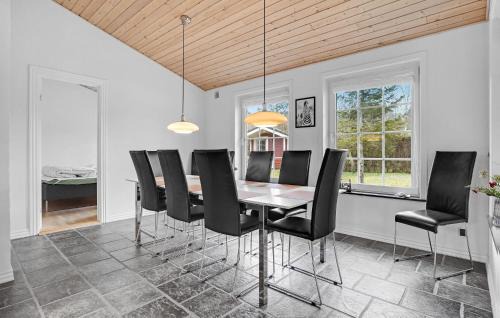 Udbyhøj House | Lovely Home In Ørsted With Wifi