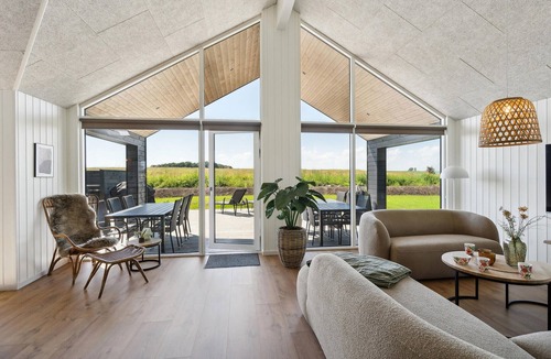 Hasmark Strand House | Lovely home in Otterup with sauna