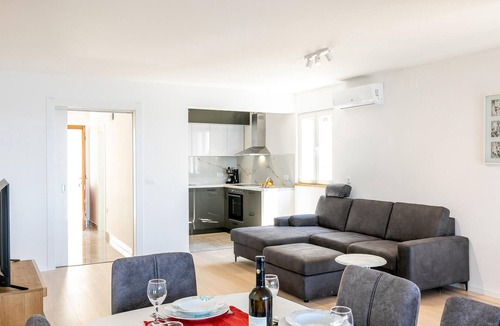 Prizba House | Lovely home in Prizba