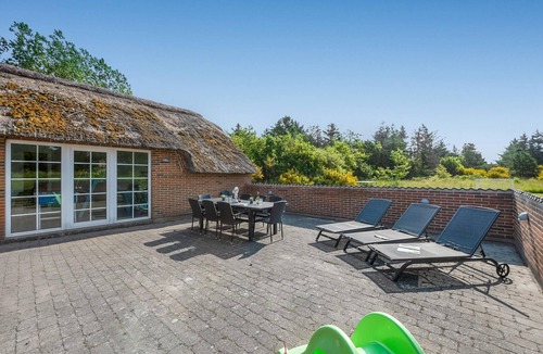 Lodbjerg Hede House | Lovely home in Ringkøbing with sauna