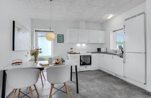 Ringkobing House | Lovely home in Ringkøbing with kitchen