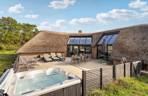 Klegod House | Lovely home in Ringkøbing with sauna