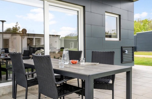 Ringkobing House | Lovely home in Ringkøbing with kitchen