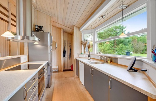 Kramnitse House | Lovely home in Rødby with kitchen