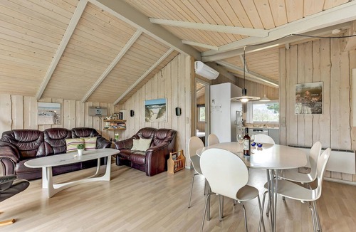 Bolilmark House | Lovely home in Rømø with kitchen