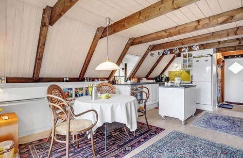 Rømø Kirkeby House | Lovely home in Rømø with kitchen
