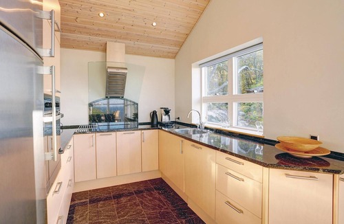 Ronne House | Lovely home in Rønne with kitchen