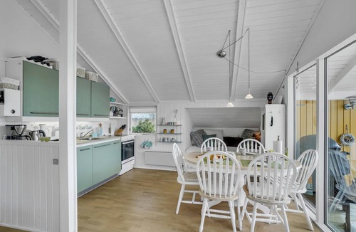 Floutrup House | Lovely home in Roslev with kitchen
