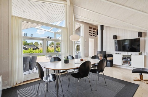 Spodsbjerg House | Lovely home in Rudkøbing with WiFi