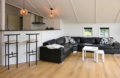 Spodsbjerg House | Lovely home in Rudkøbing with sauna