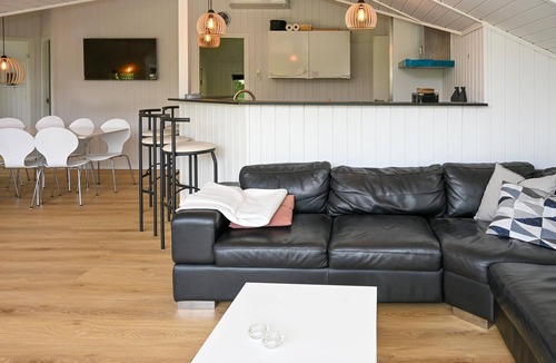Spodsbjerg House | Lovely home in Rudkøbing with sauna