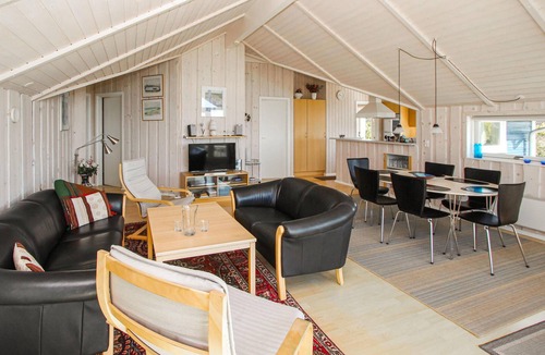 Samsø House | Lovely home in Samsø with WiFi