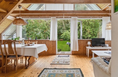 Samsø House | Lovely home in Samsø with WiFi
