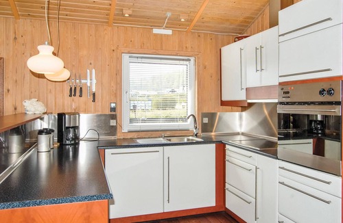 Grønninghoved Strand House | Lovely home in Sjølund with sauna