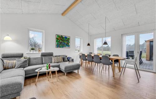 Skjern House | Lovely Home In Skjern With Sauna