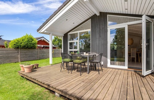 Store Kongsmark House | Lovely home in Slagelse with kitchen