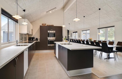 Spøttrup House | Lovely home in Spøttrup with sauna