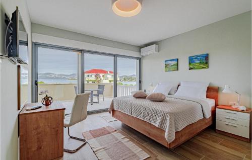 Janjina House | Lovely Home In Sreser
