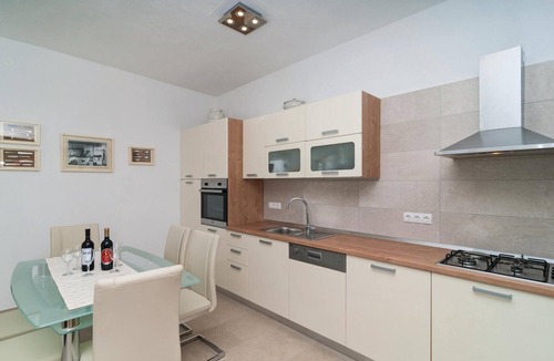 Stanici House | Lovely home in Stanici