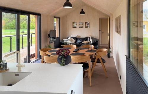 Sunds House | Lovely Home In Sunds With Wifi