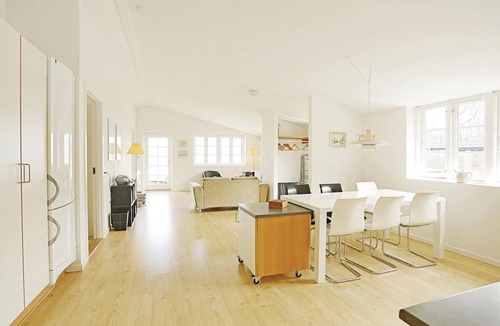 Listed House | Lovely home in Svaneke with WiFi