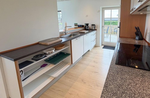 Mommark Strand House | Lovely home in Sydals with WiFi