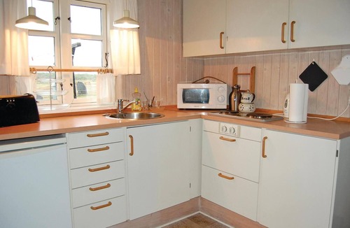 Skaven Strand House | Lovely home in Tarm with house sea view