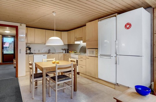 Skaven Strand House | Lovely home in Tarm with WiFi